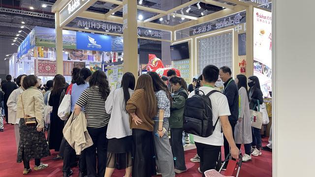 咖啡借进博东风香飘全球AG真人平台云南永德：(图1)